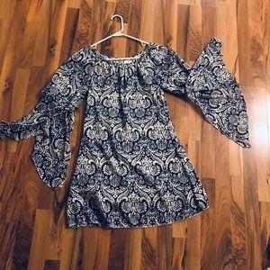 Super Cute Dress with Flutter Sleeves!!